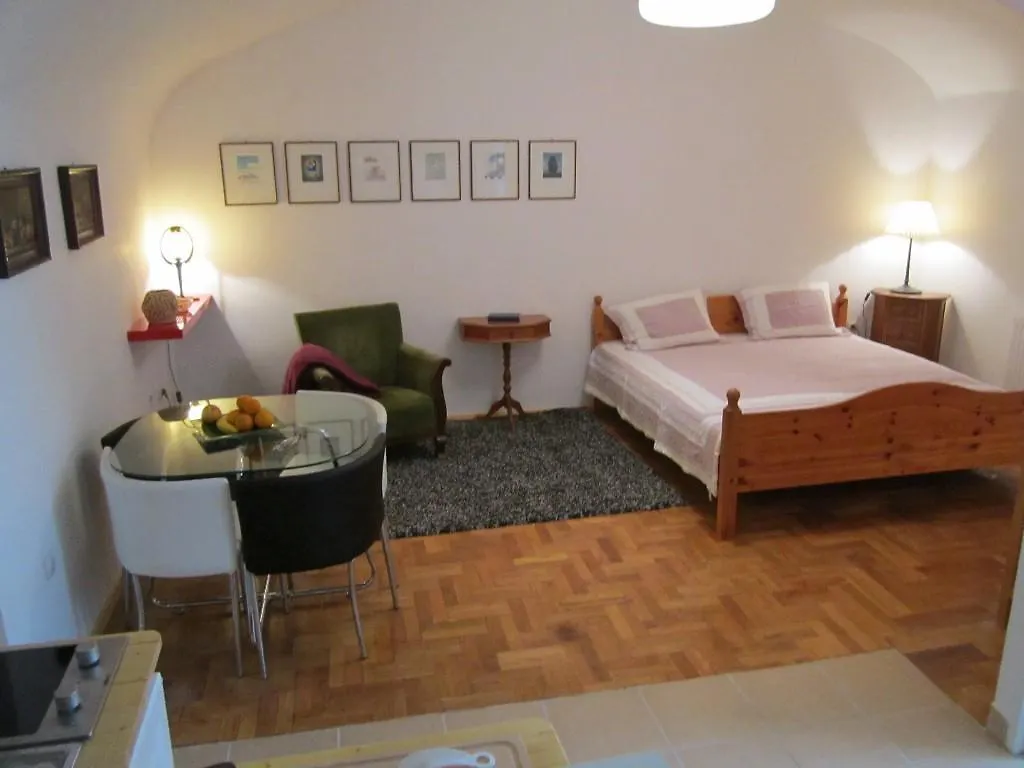 Toldi Apartman Budapest Hungary